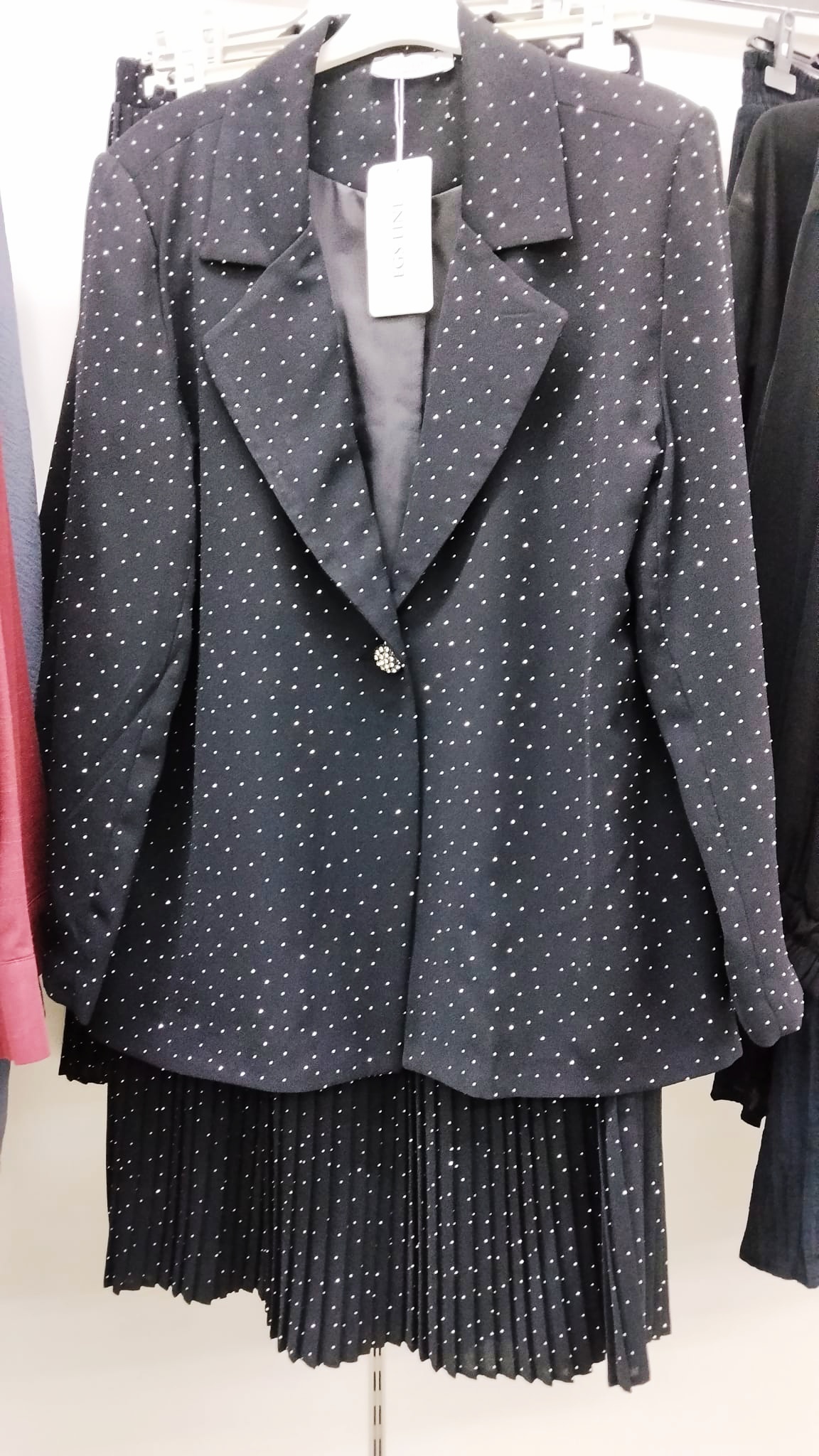Butik Yasemin Konya Websitephotos Gallery mağaza ve ürün fotoğrafı