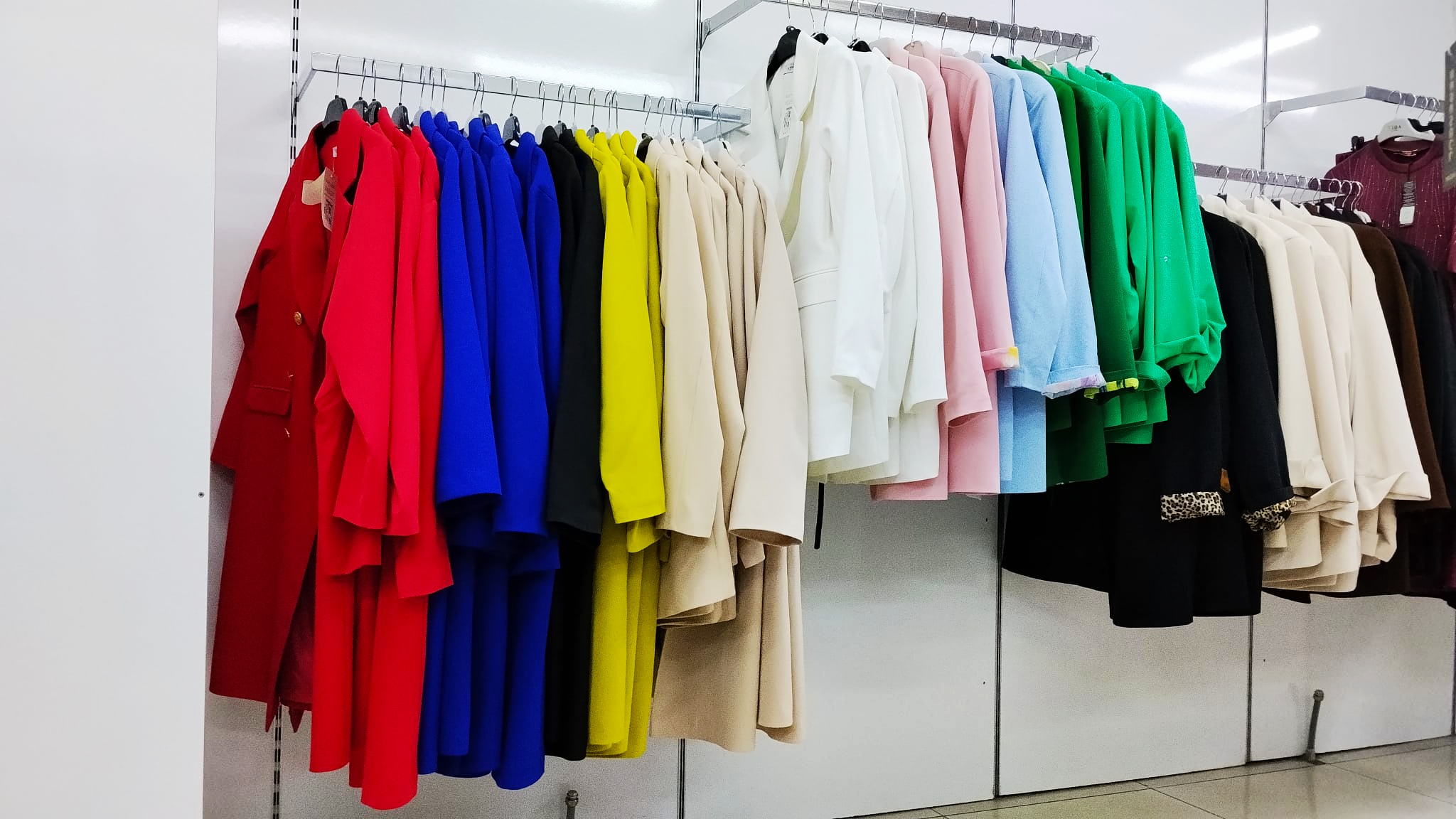 Butik Yasemin Konya ürün mağaza vitrin görseli